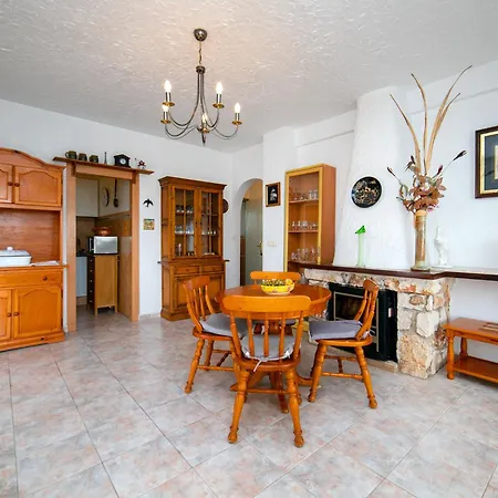 Meluca By Interhome Calp